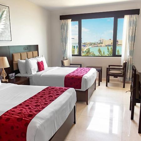 Golden Bay Belize Hotel Белиз Сити Екстериор снимка