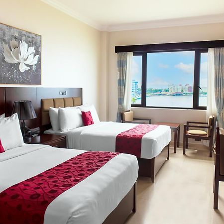 Golden Bay Belize Hotel Белиз Сити Екстериор снимка