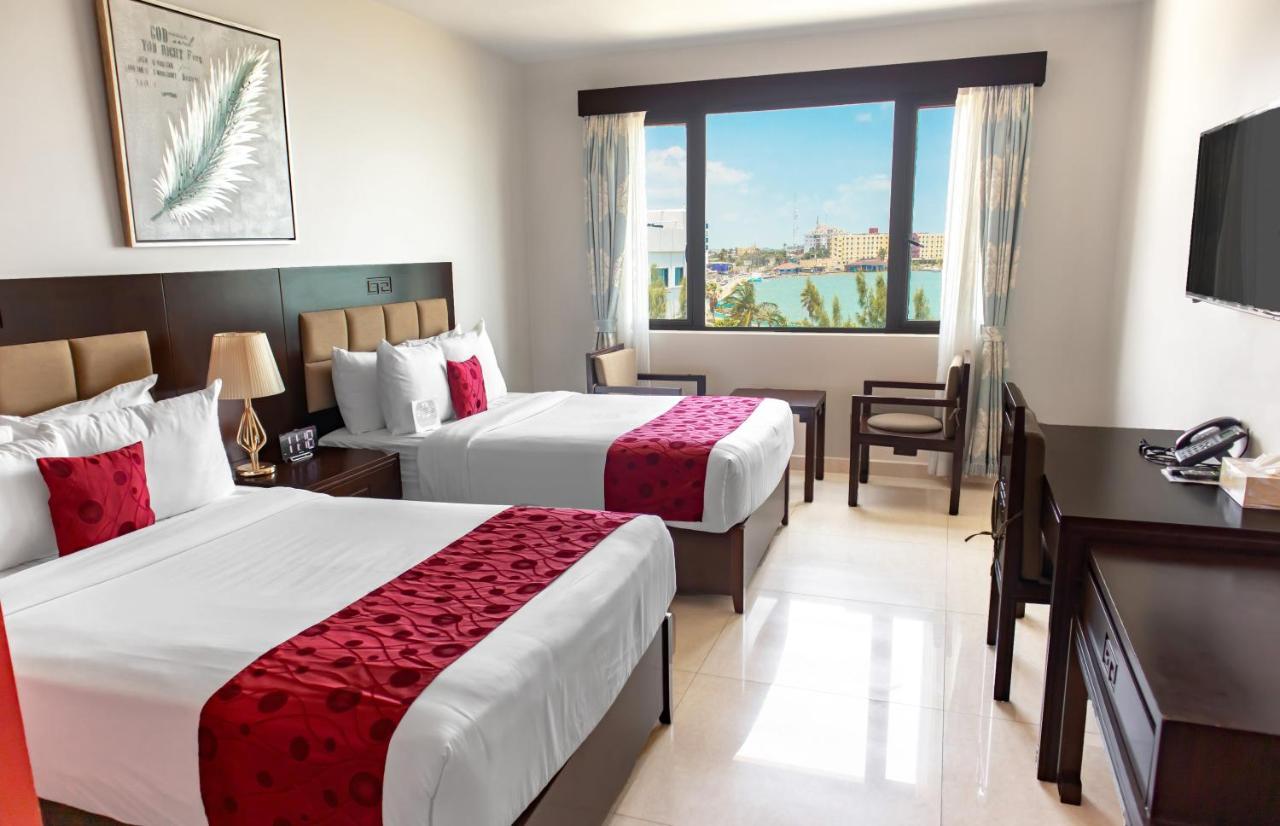 Golden Bay Belize Hotel Белиз Сити Екстериор снимка