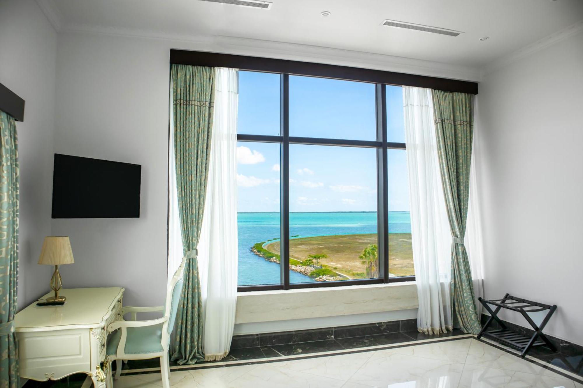 Golden Bay Belize Hotel Белиз Сити Екстериор снимка