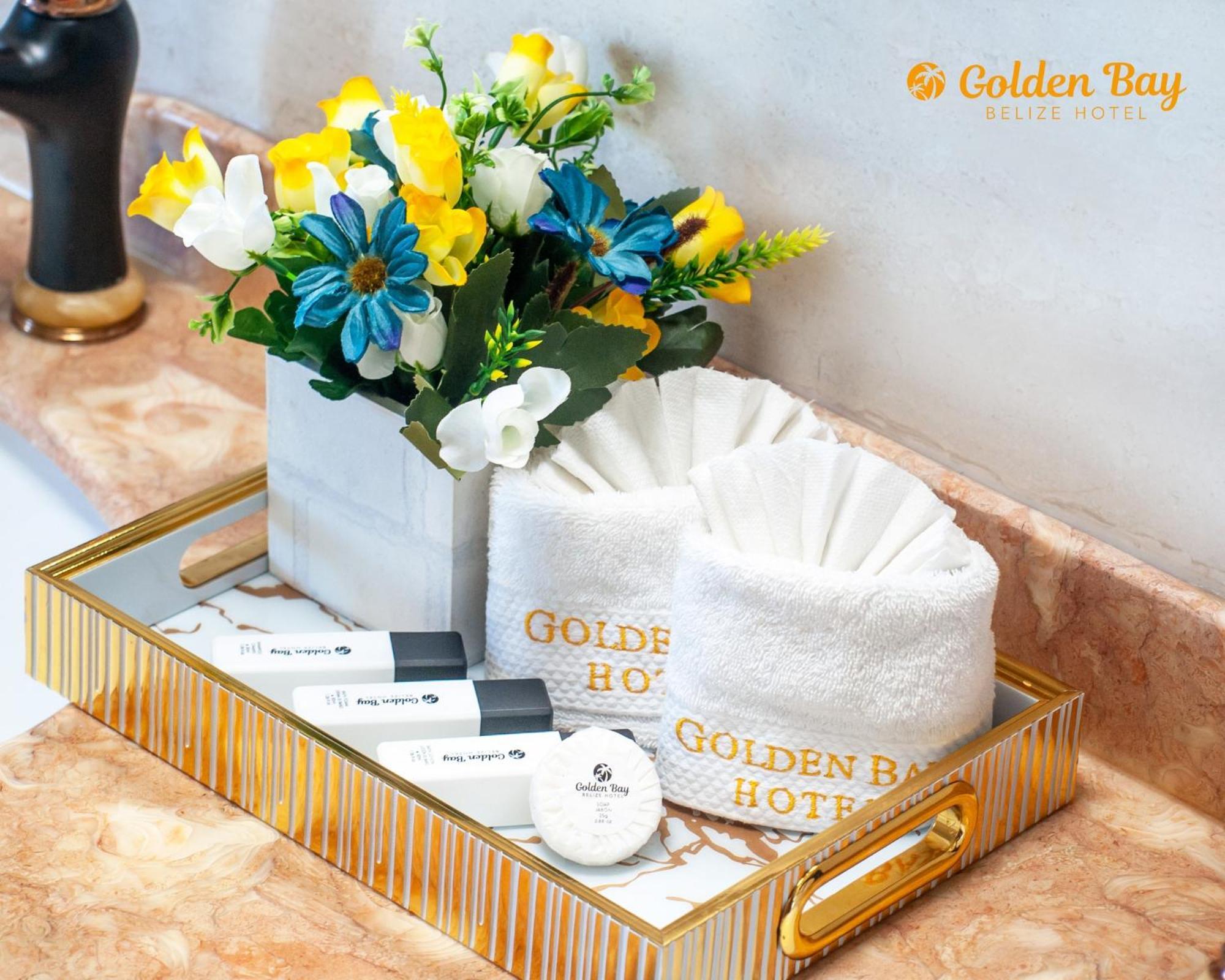 Golden Bay Belize Hotel Белиз Сити Екстериор снимка