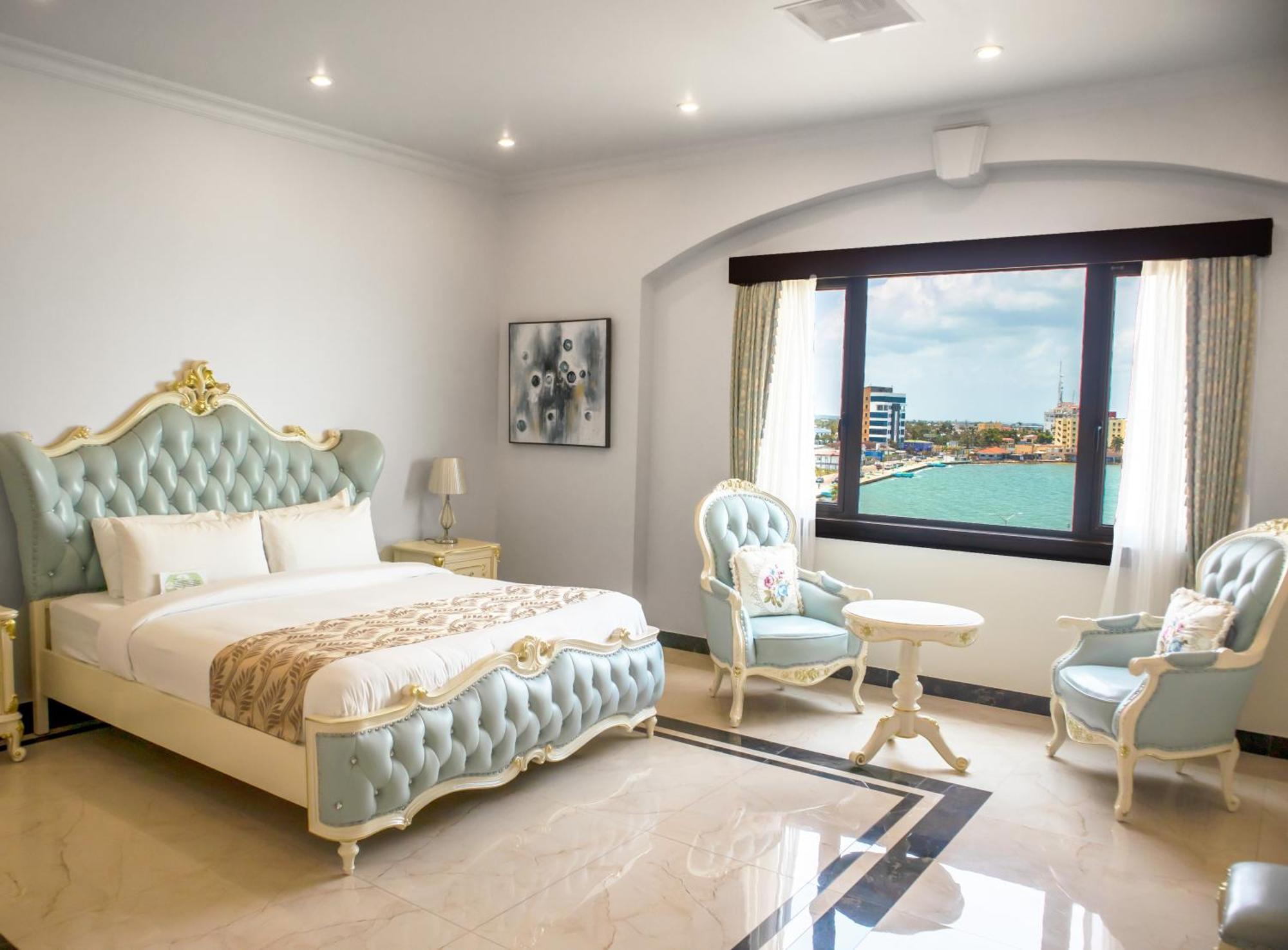 Golden Bay Belize Hotel Белиз Сити Екстериор снимка